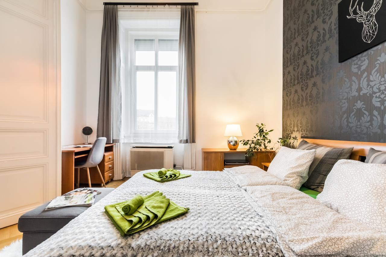 Park View Apartment With Sauna, A/C Budapest Exteriör bild
