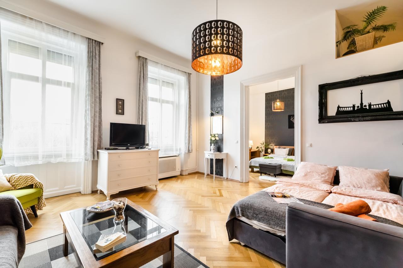 Park View Apartment With Sauna, A/C Budapest Exteriör bild